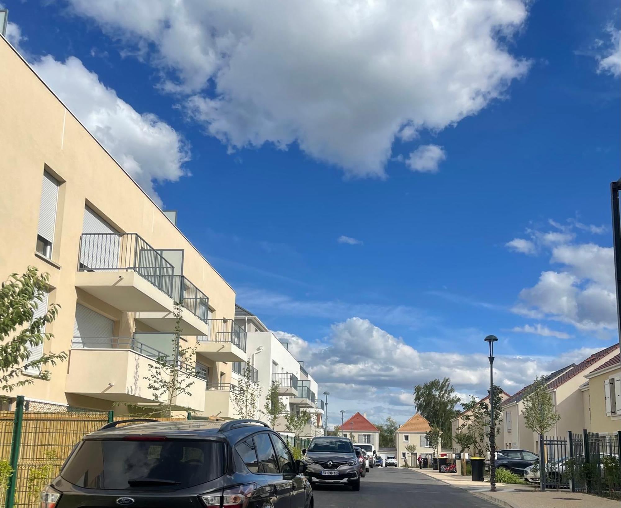 T2 Neuf, Proche Paris & Disneyland Ozoir-la-Ferrière Exteriör bild